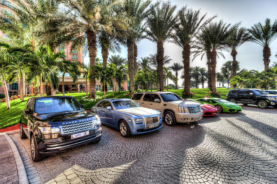 Ultimate Guide to Rental Fee a Deluxe Vehicle in Dubai